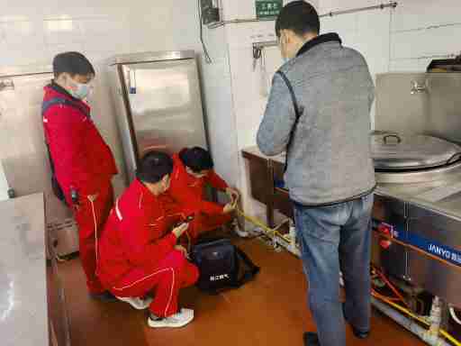 撐起安全“保護傘”！枝江市天然氣公司開展開學前燃氣安全檢查